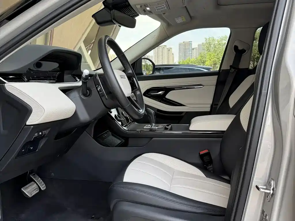 Land Rover Evoque 2022 — фото 9