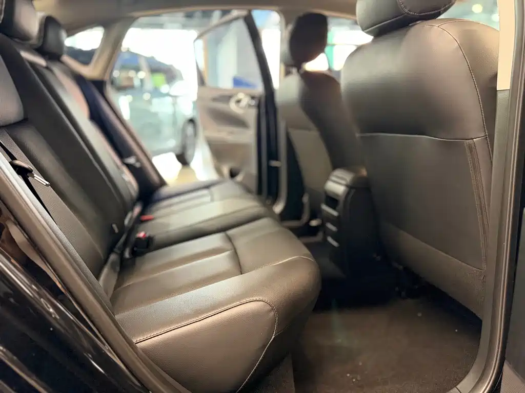 Nissan Sylphy 2020 — фото 19