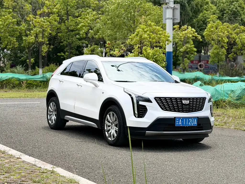Cadillac XT4 2020 — фото 3