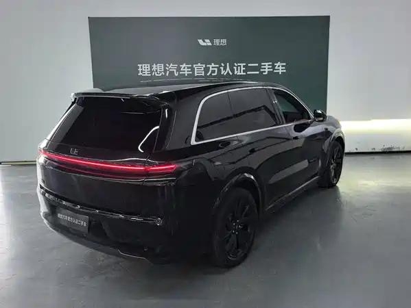 Li Auto L8 2024