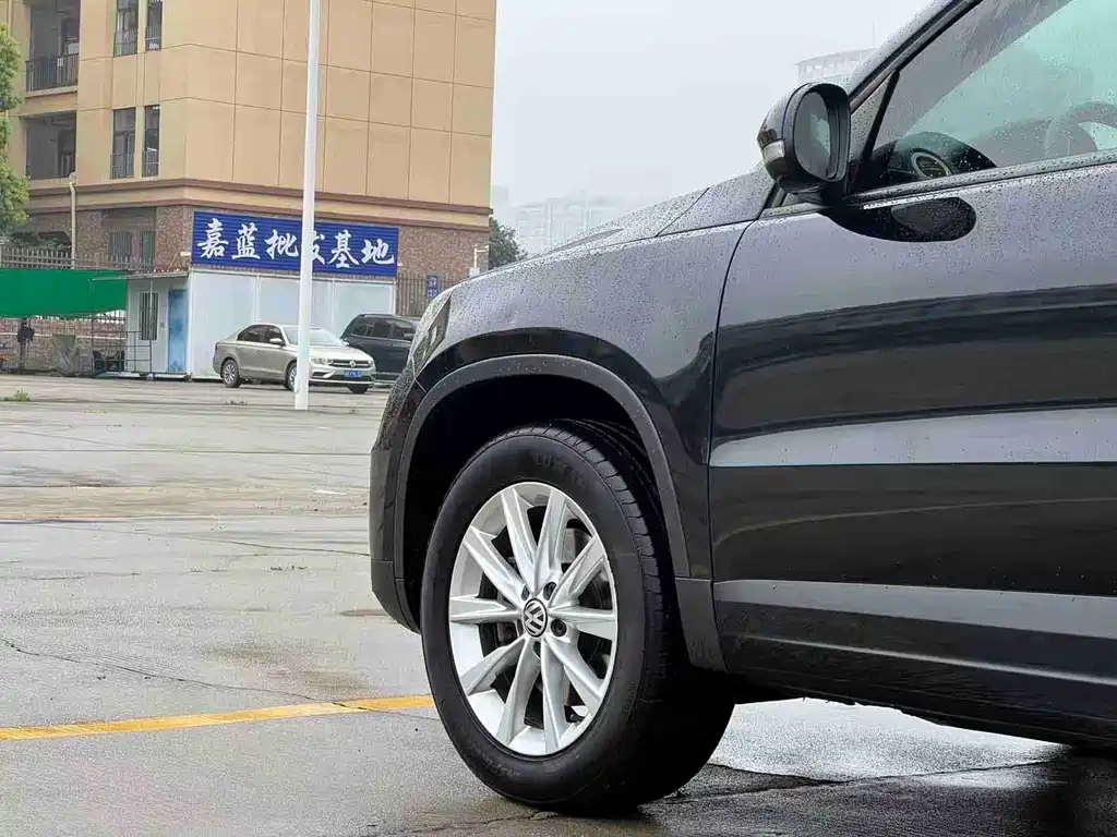 Volkswagen Tiguan 2016 — фото 23