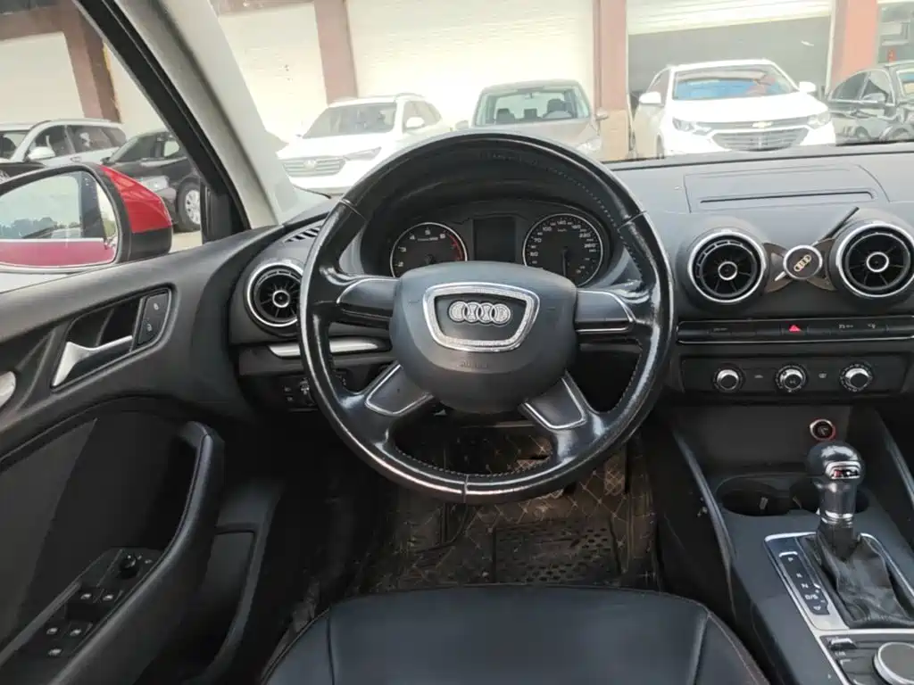 Audi A3 2015 — фото 11