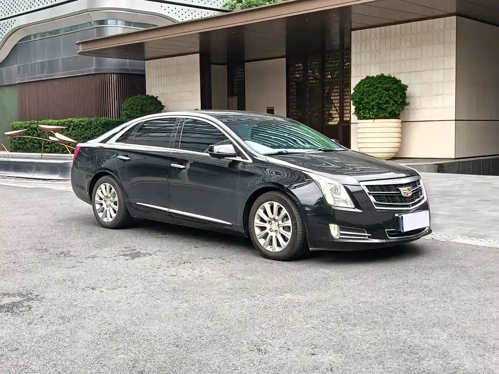 Cadillac XTS 2017 — фото 3