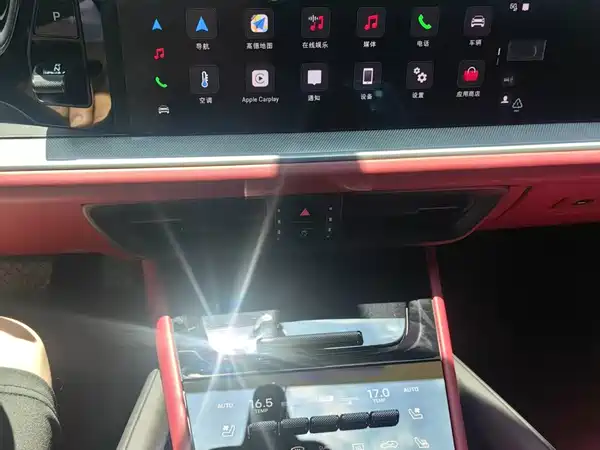 Porsche Cayenne 2025