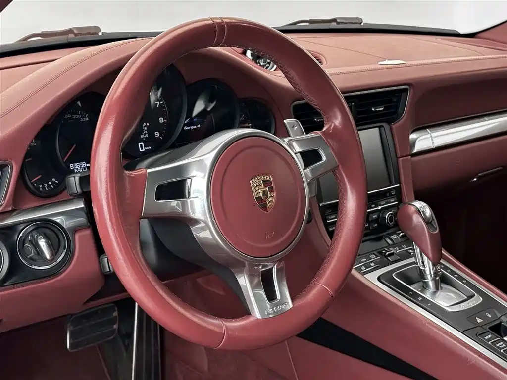 Porsche 911 2015 — фото 11