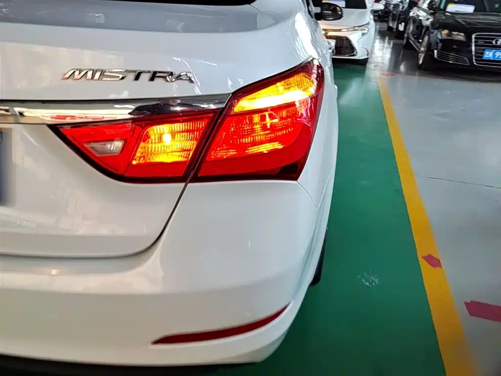 Hyundai Mistra 2015 — фото 8