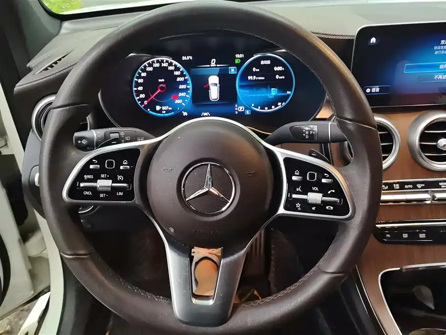 Mercedes-Benz GLC 2021 — фото 15