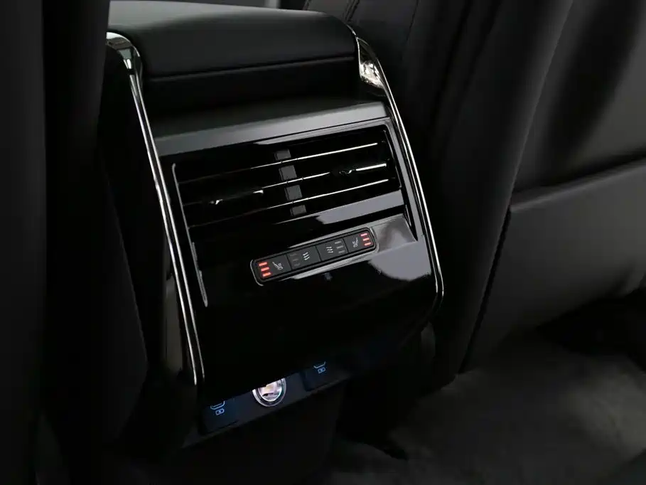 Land Rover Sport 2024 — фото 16