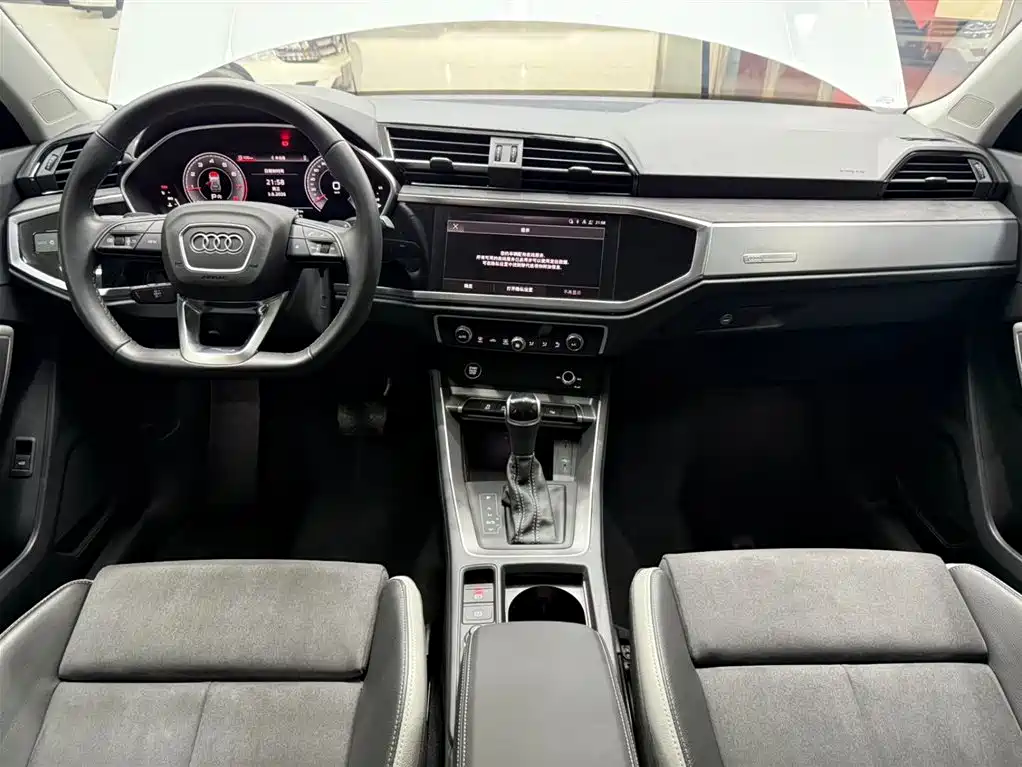 Audi Q3 2023 — фото 20