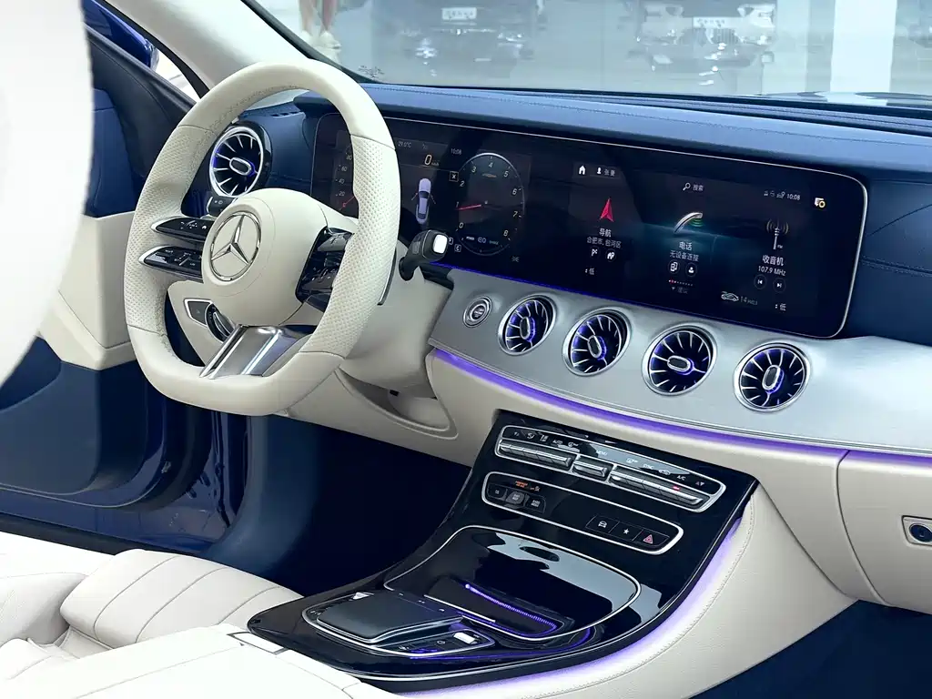 Mercedes-Benz E-Class 2021 — фото 18