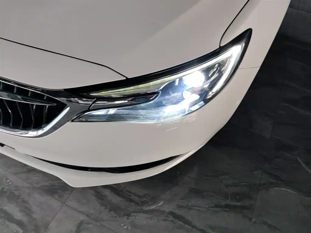 Buick Excelle 2019 — фото 24