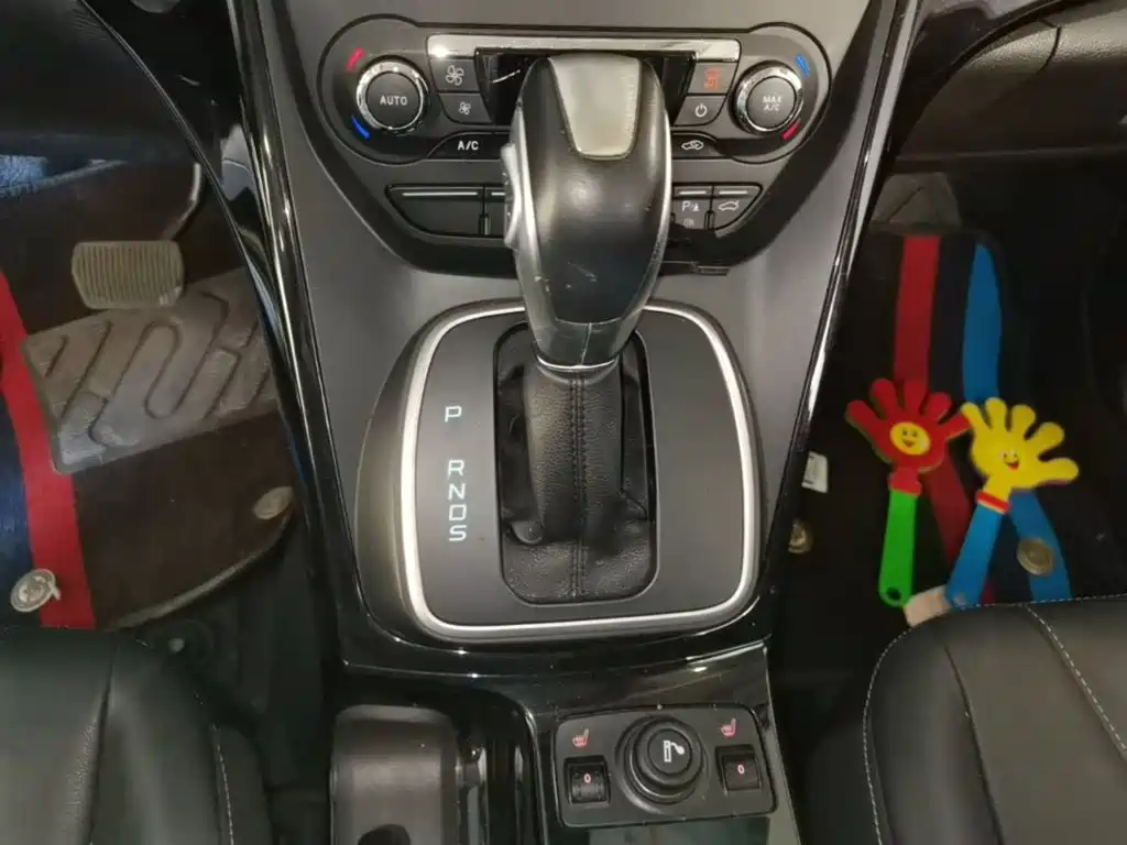 Ford Kuga 2015 — фото 14