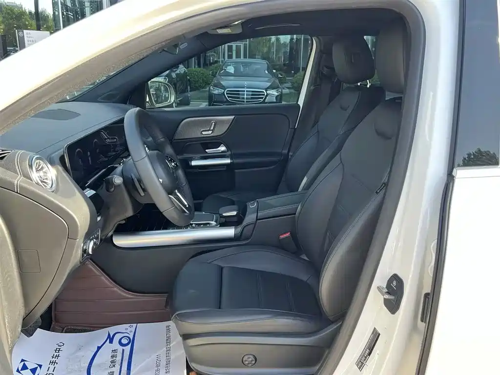 Mercedes-Benz GLA 2021 — фото 11