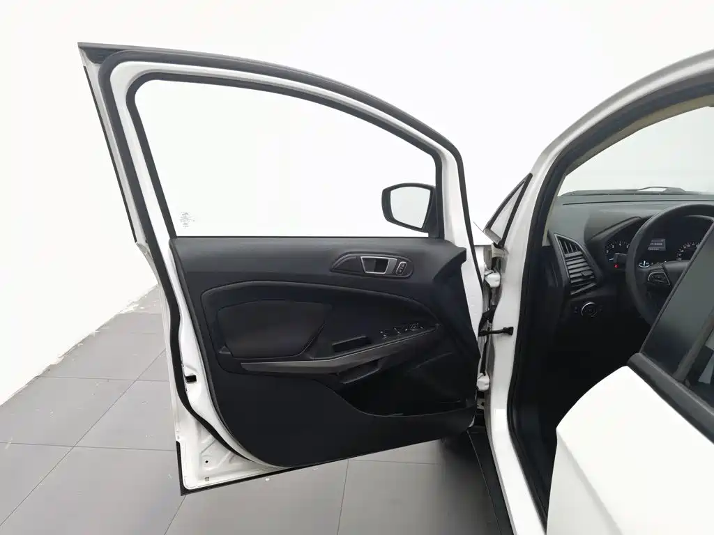 Ford EcoSport 2018 — фото 8