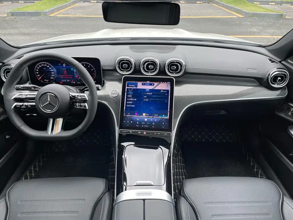 Mercedes-Benz C-Class 2025 — фото 19