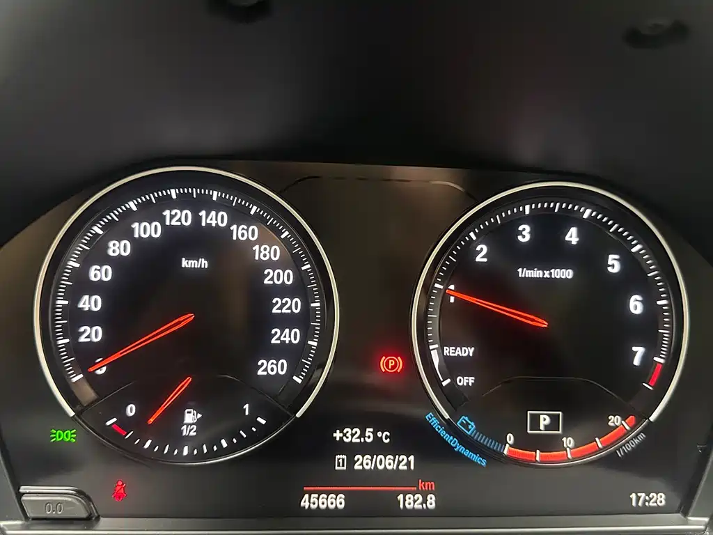 BMW X1 2021 — фото 11