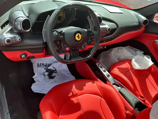 Ferrari F8 2022