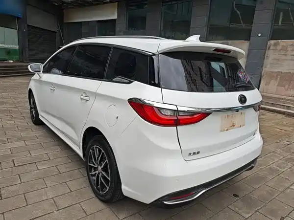 BYD Song MAX 2017