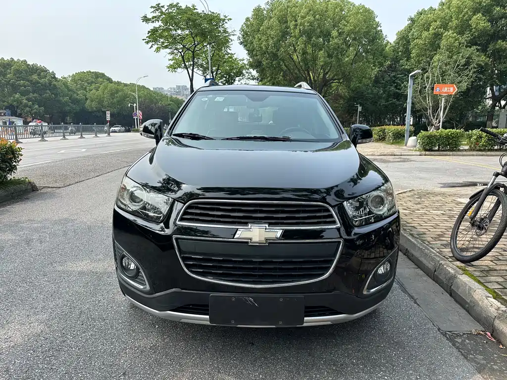 Chevrolet Captiva 2015 — фото 2