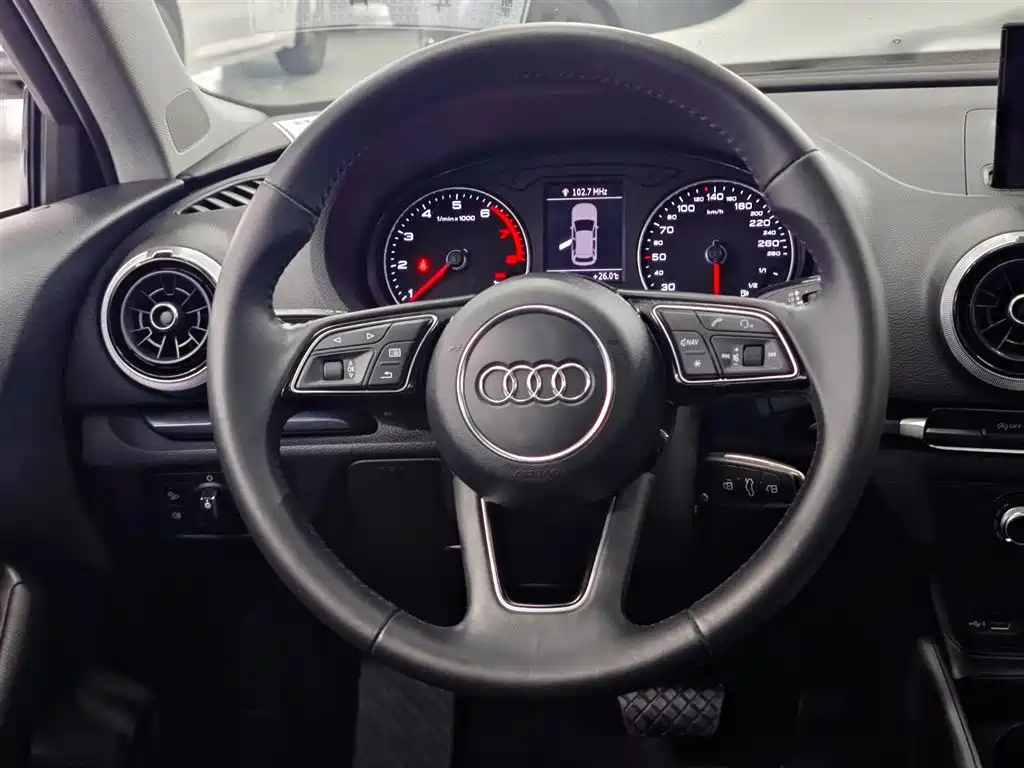 Audi A3 2017 — фото 13