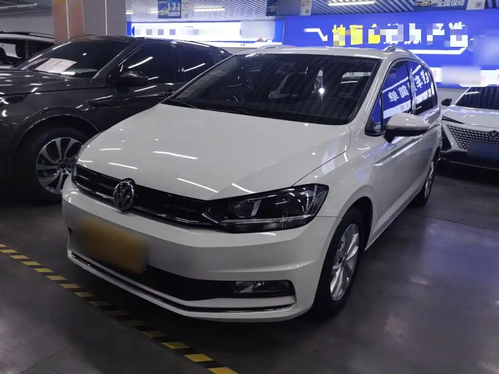 Volkswagen Touran 2016