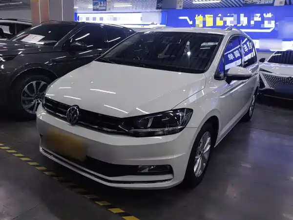 Volkswagen Touran 2016