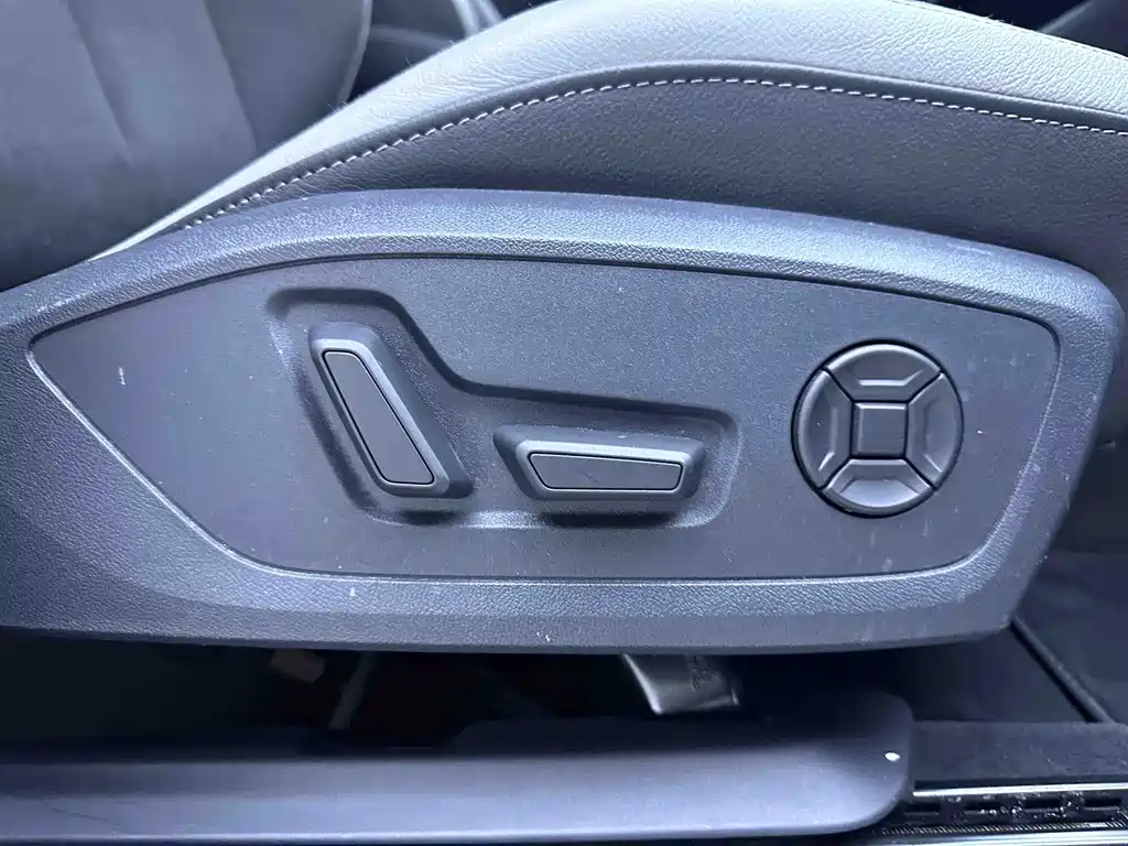 Audi Q3 2022 — фото 20