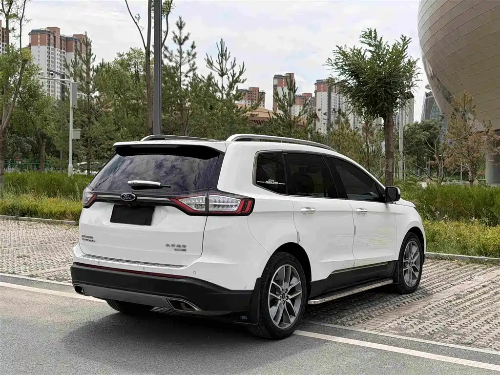 Ford Edge 2019 — фото 4