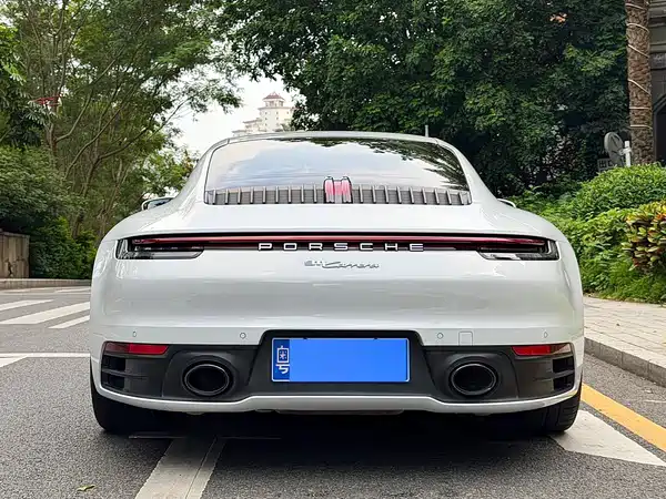 Porsche 911 2021