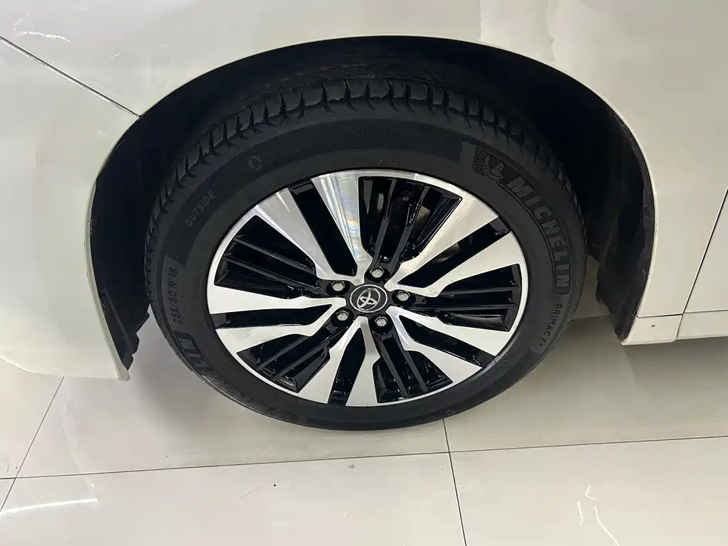 Toyota Alphard 2019 — фото 13