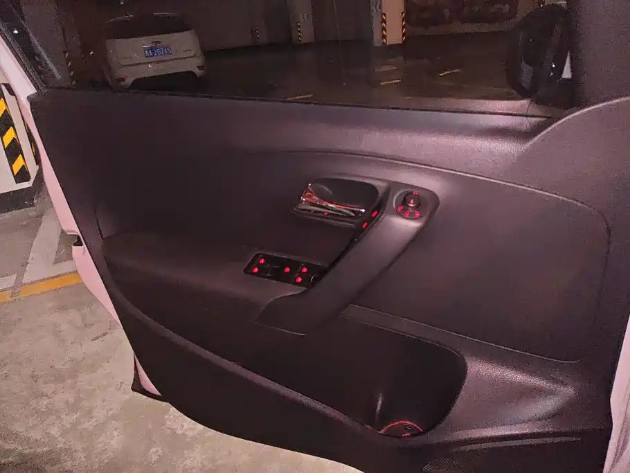 Volkswagen Polo 2016
