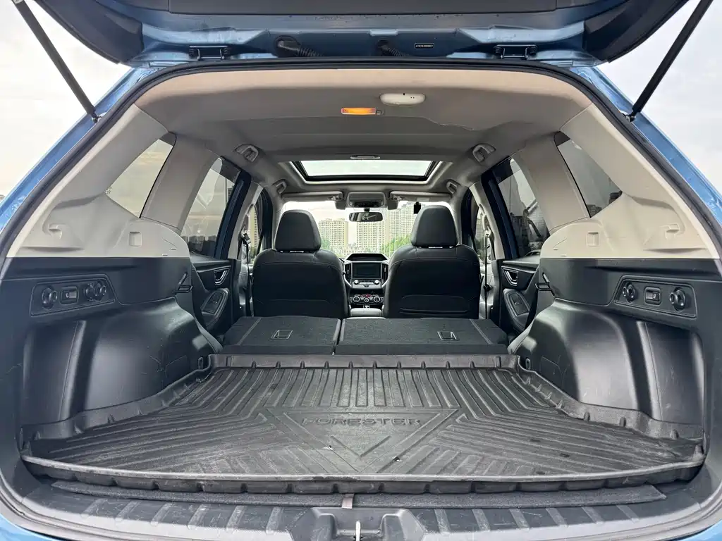 Subaru Forester 2019 — фото 12