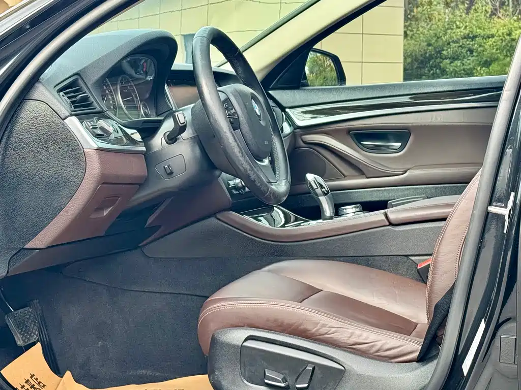 BMW 5 Series 2016
