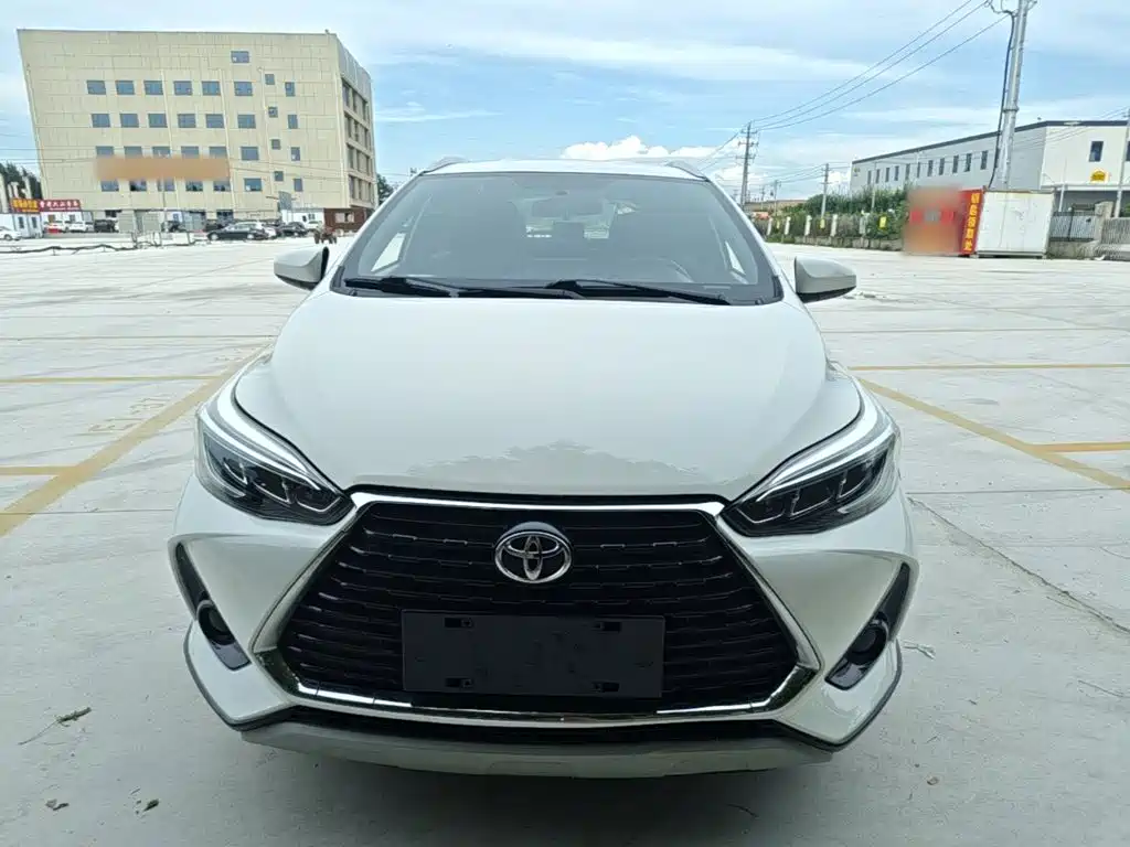 Toyota Yaris L 2021