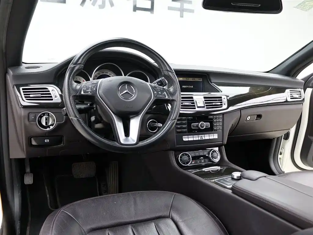 Mercedes-Benz CLS 2013 — фото 7