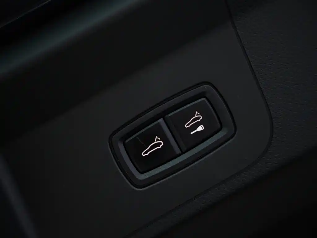 Porsche Panamera 2017 — фото 45