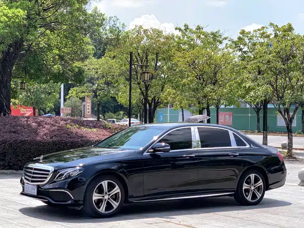 Mercedes-Benz E-Class 2017