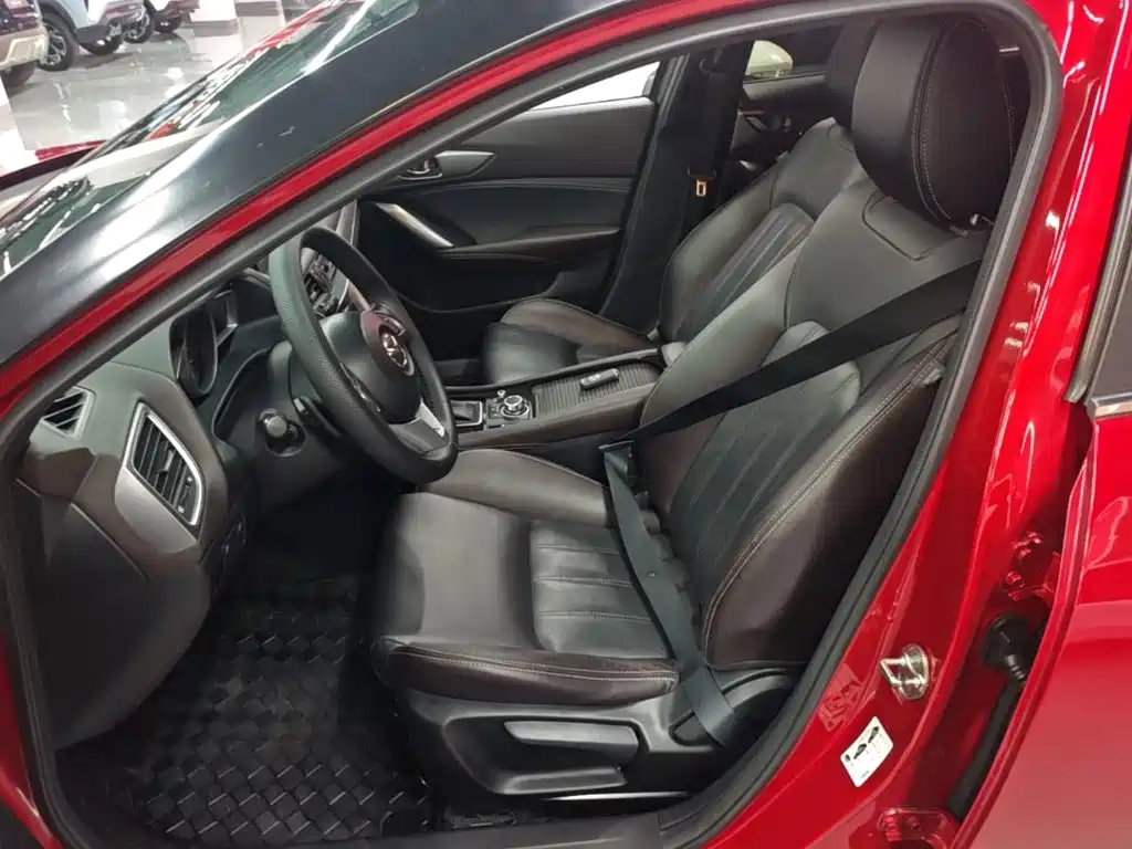 Mazda CX-4 2016 — фото 15