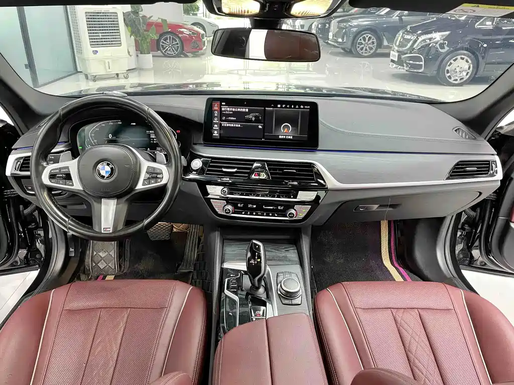 BMW 5 Series 2022 — фото 4