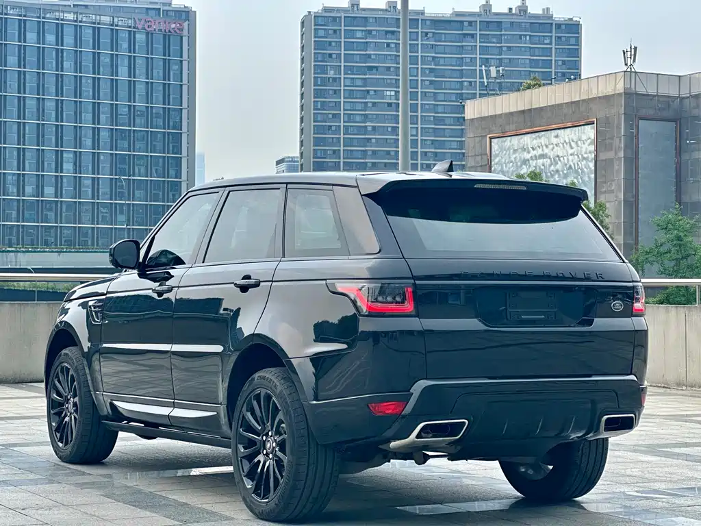 Land Rover Range Rover Sport 2017 — фото 14