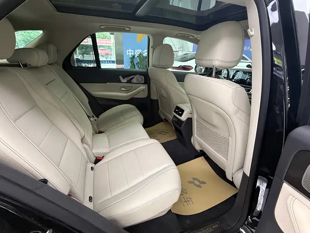 Mercedes-Benz GLE 2019 — фото 13