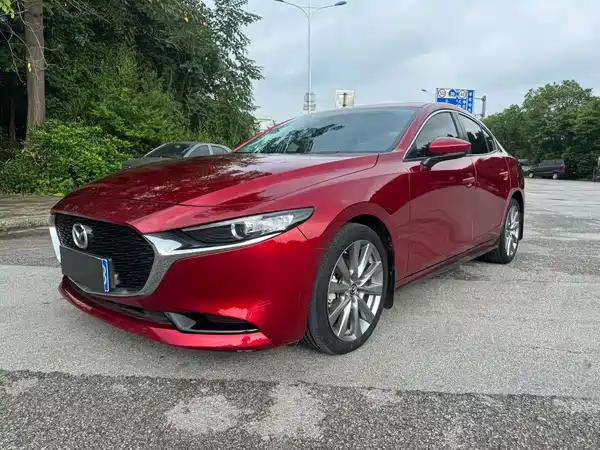 Mazda 3 Axela 2022