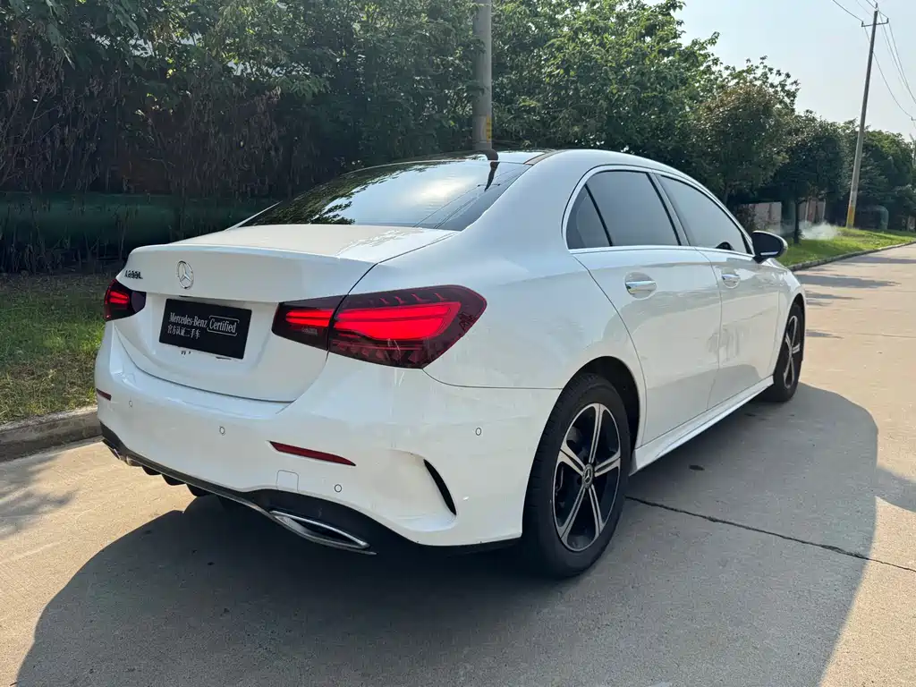 Mercedes-Benz A-Class 2024 — фото 17