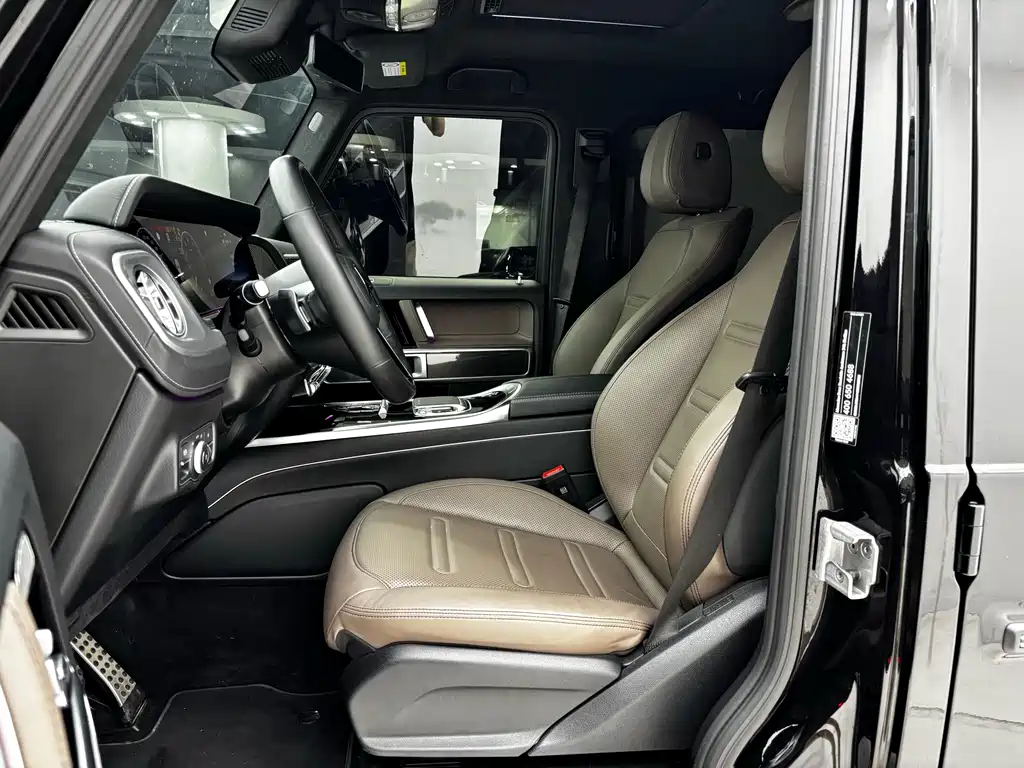 Mercedes-Benz G-Class 2025 — фото 12