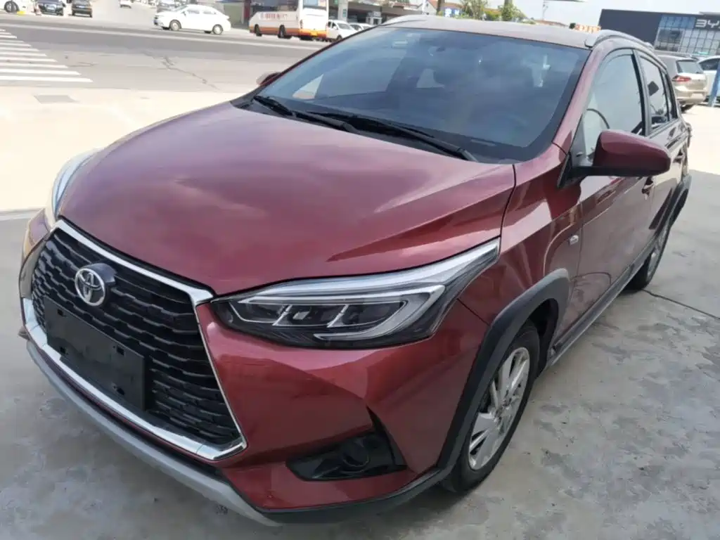 Toyota Yaris L 2020 — фото 1