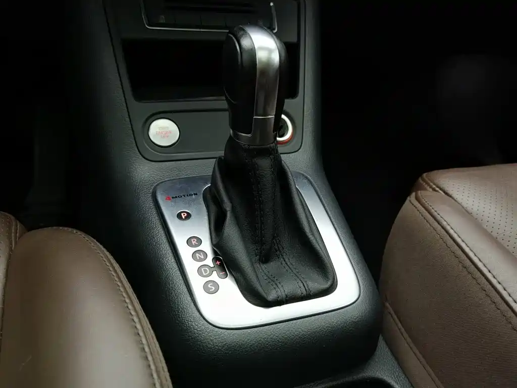 Volkswagen Tiguan 2015 — фото 13