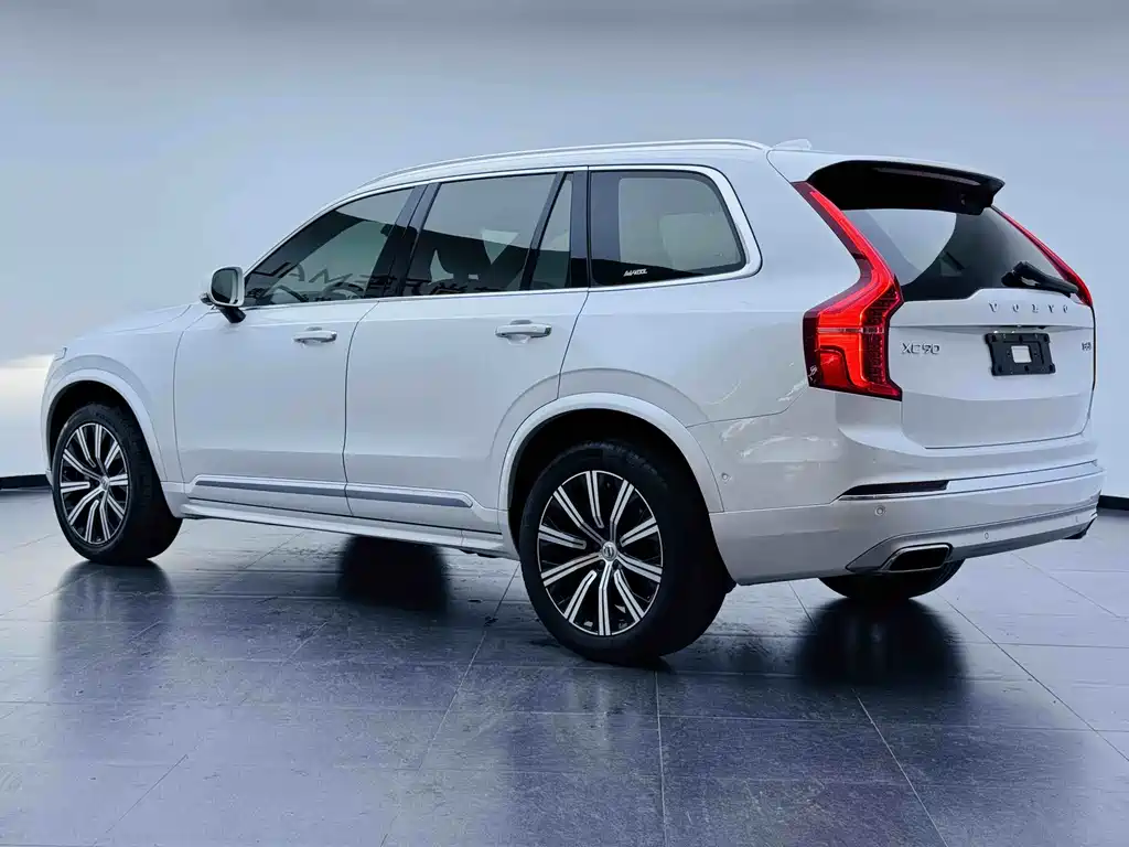 Volvo XC90 2021 — фото 4