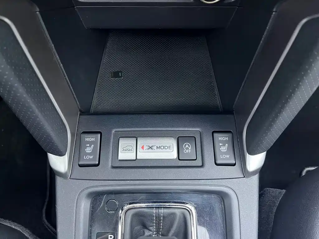 Subaru Forester 2018 — фото 9