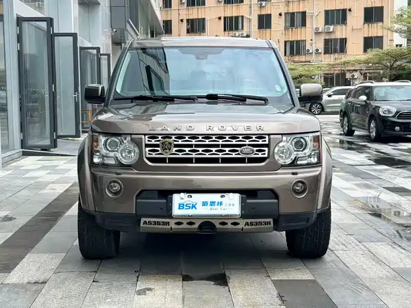 Land Rover Discovery 2012