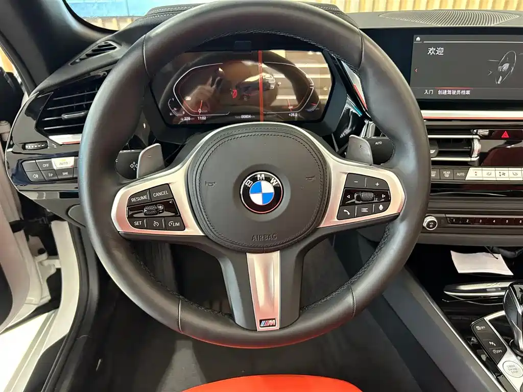 BMW Z4 2025 — фото 10
